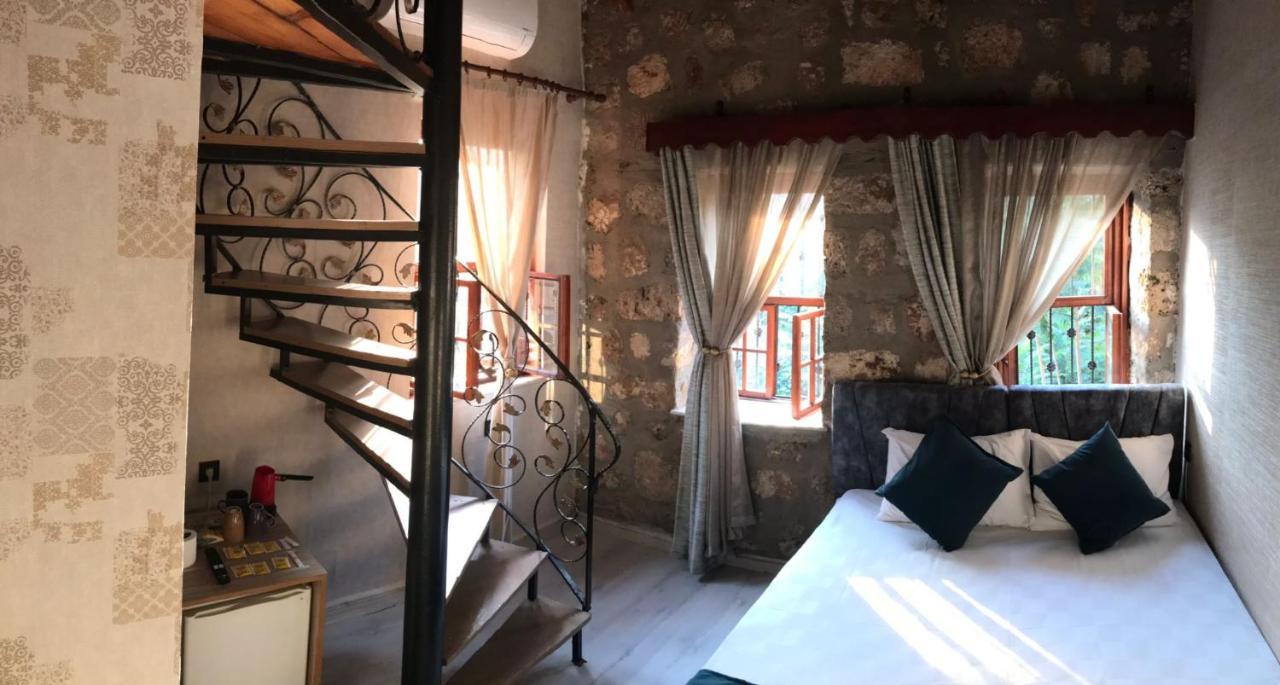 Grand Friends Bed and Breakfast Antalya Buitenkant foto